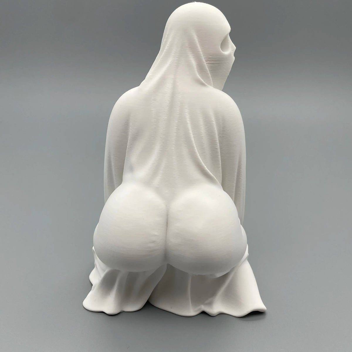 Twerking Ghost Figurine: Funny Halloween Decoration, Quirky Home & Desk Decor, Spooky Party Ornament