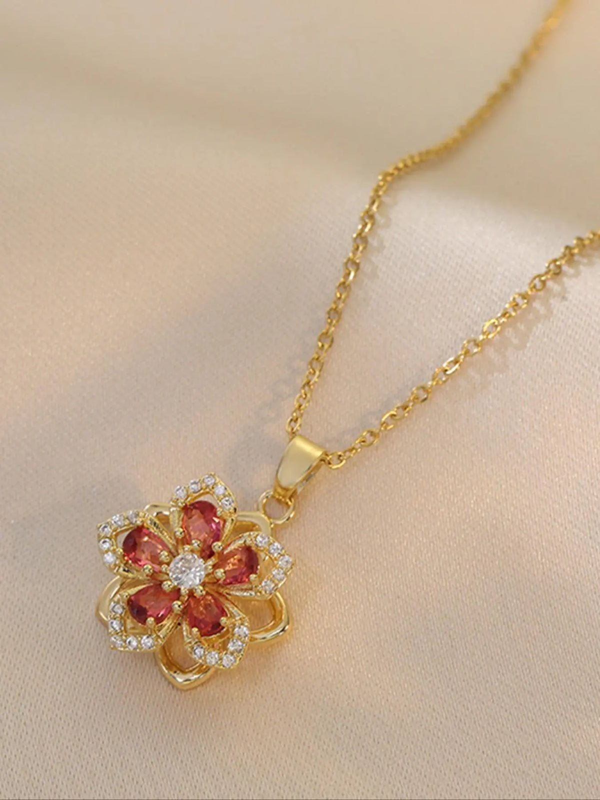 Elegant Flower Rhinestone Pendant Necklace for Women, Versatile Everyday Jewelry