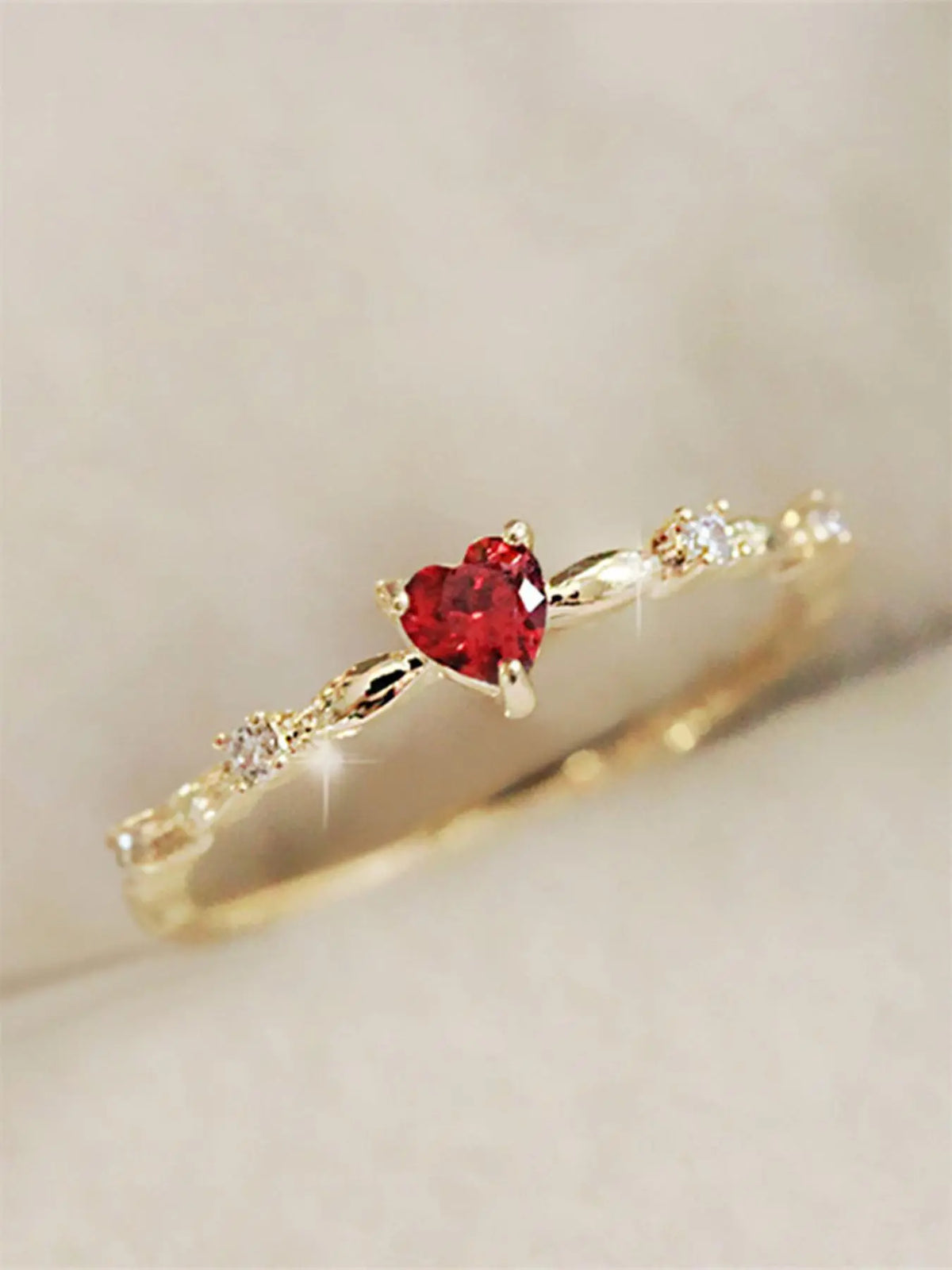 Elegant Heart Rhinestone Ring for Women, Chic Romantic Fashion Jewelry