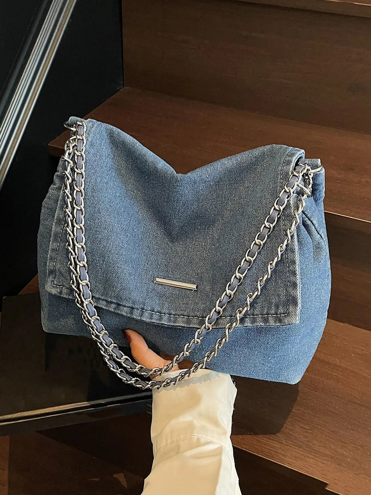 ashion Chain Shoulder Bag, Trendy Crossbody Purse for Women, Casual Daily Travel Bag