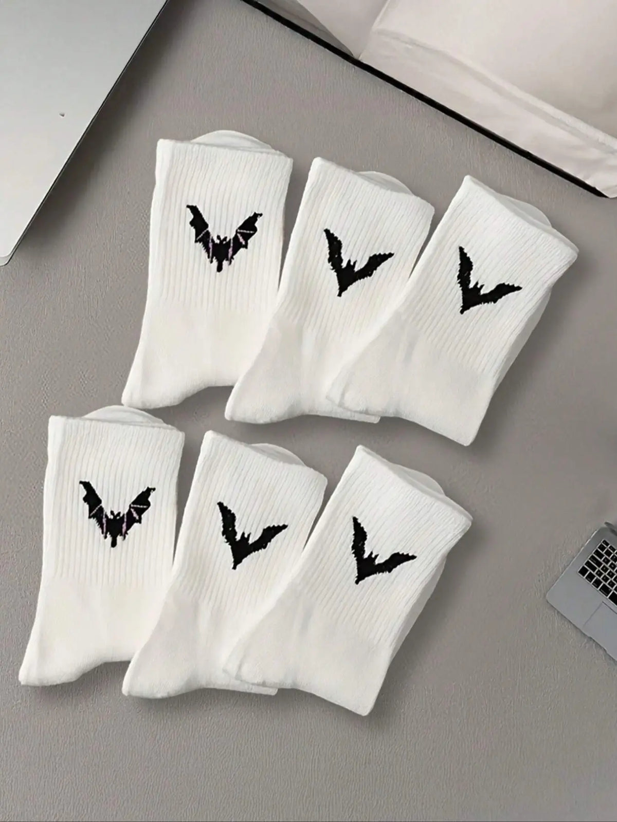 Women's Bat Pattern Mid-Calf Socks, 6 Pairs, Comfortable and Stylish, Perfect for Daily Wear