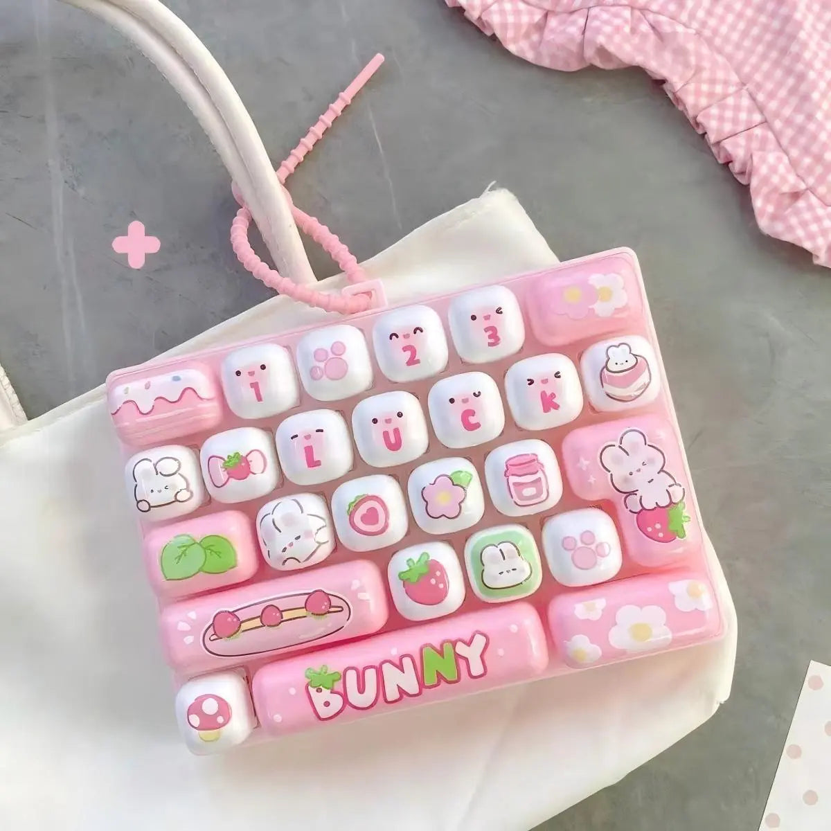 ⌨️🐾 26-Key Cartoon Animal Keyboard Keychain, Stress Relief Fidget Toy & Fun Mood Booster Gift ✨💖