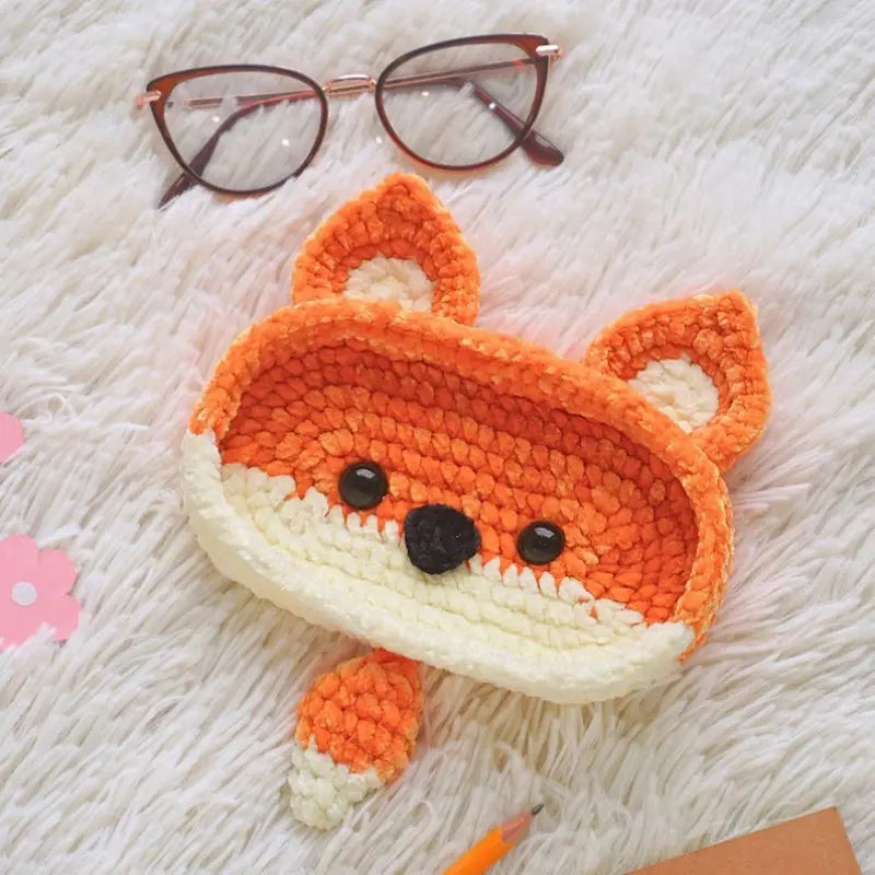 Handmade Crochet Animal Glasses Holder, Soft Plush Eyeglass Stand & Cute Desktop Tray