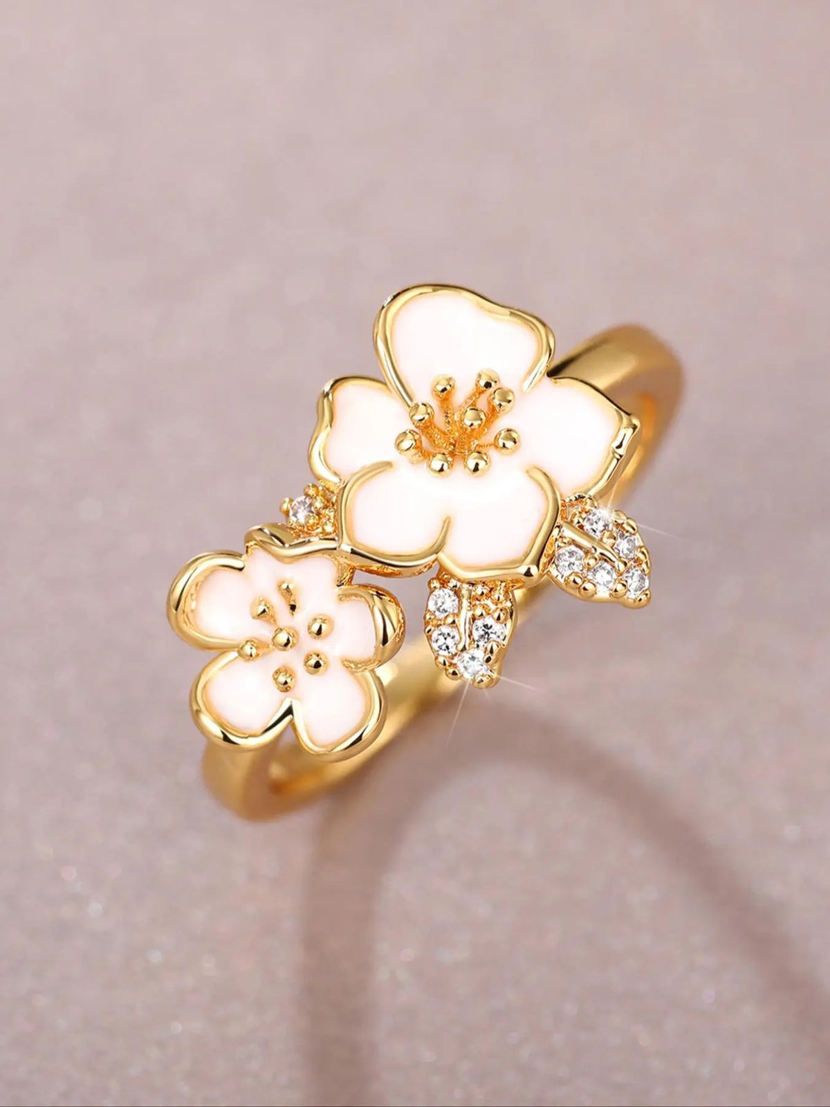 Elegant Flower Rhinestone Ring for Women, Chic Statement Fashion Jewelry